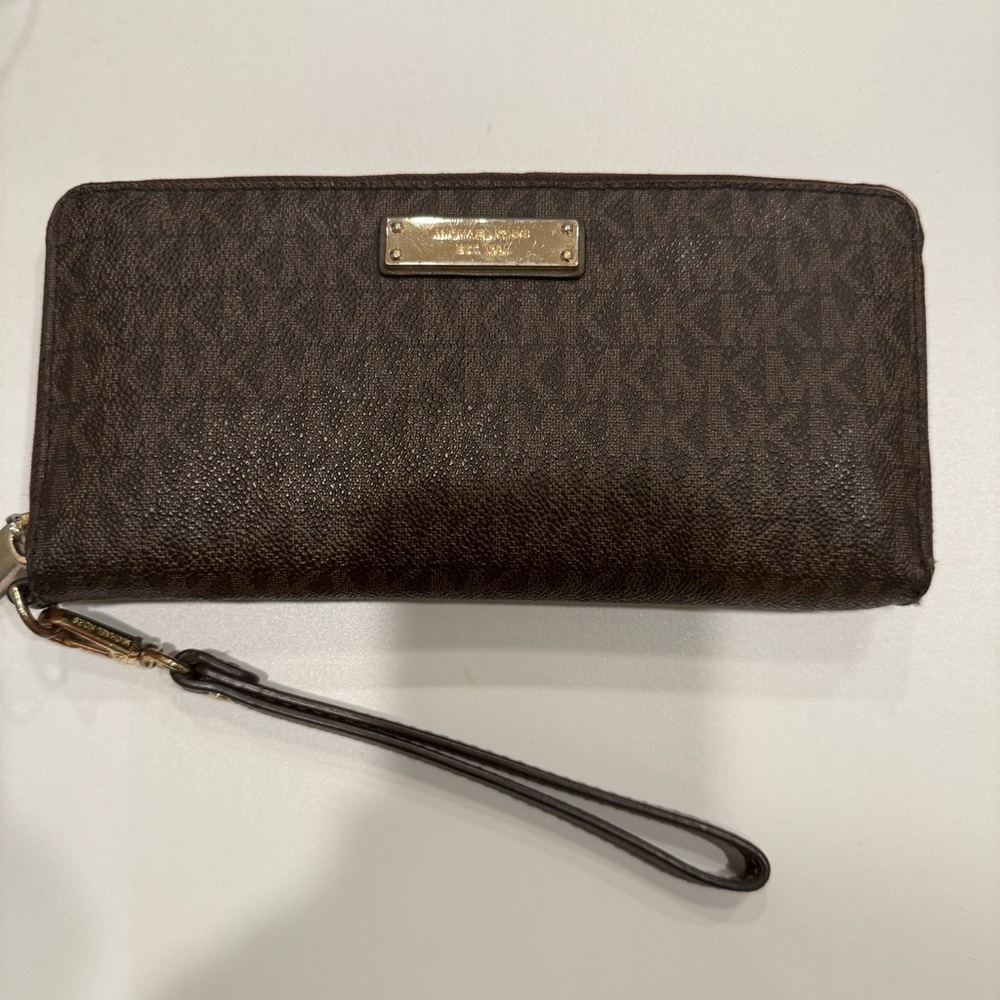 ❤️ Michael Kors - Brown Jet Set Zip Around Continental Wallet / Wristlet - OS